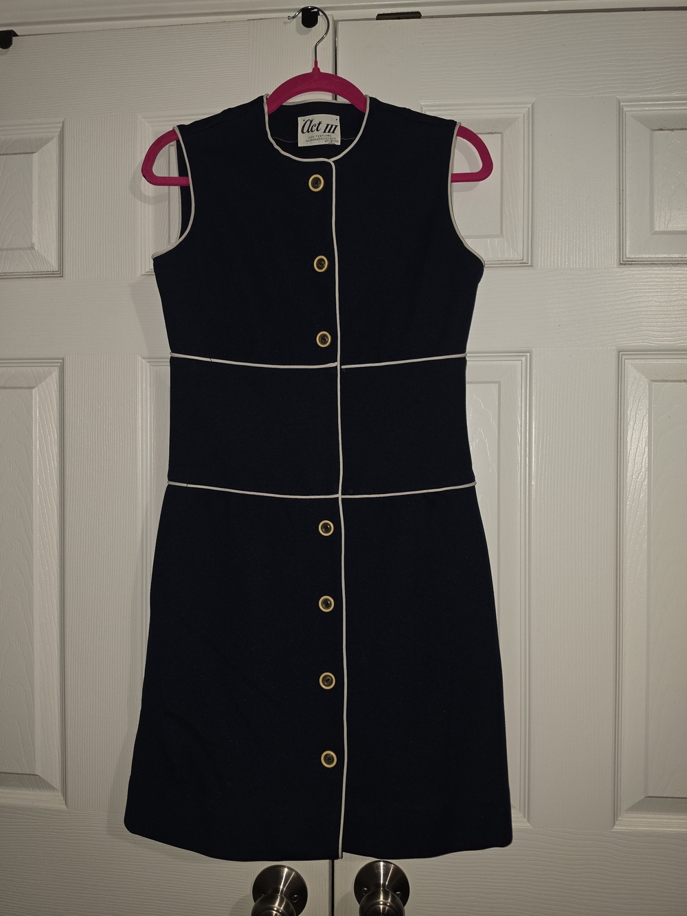 Black Sleeveless Button-Front Sheath Dress with White Piping